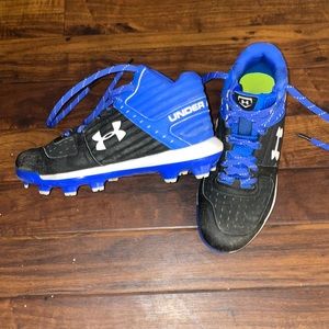 Under Armour baseball spikes ⭐️